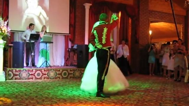 Свадебный вальс - Мой ласковый и нежный зверь. Классический танец молодоженов! смотреть онлайн