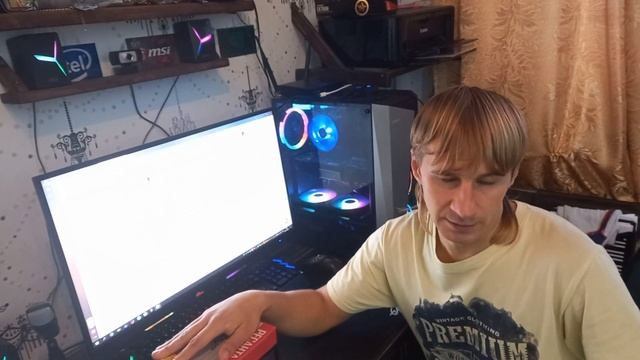 видеообзор стабилизатора ресанта 1000 В смотреть онлайн