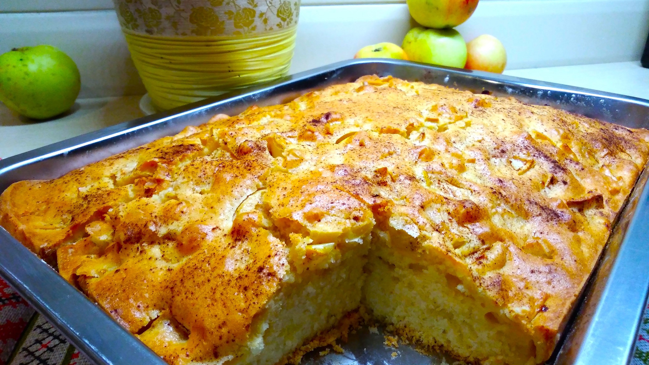 ШАРЛОТКА с Яблоками без миксера-40 минут.//Charlotte// Испытываю новый противень-нержавейка. смотреть онлайн