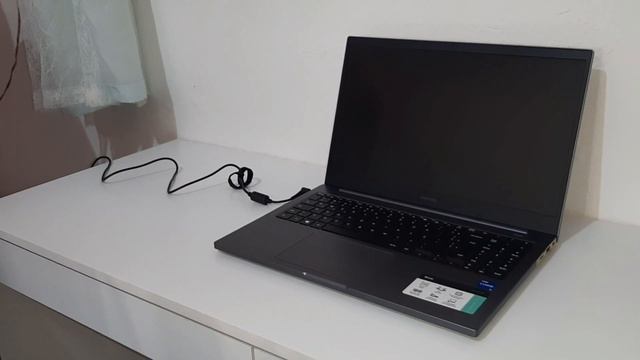 UNBOXING: MEU NOVO NOTEBOOK | Samsung Book NP550XDA-KF3BR | Adjalyne Silva смотреть онлайн