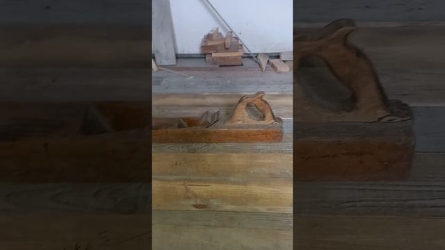 ручной деревянный рубанок инструмент плотников нужно иметь много сил ч смотреть онлайн