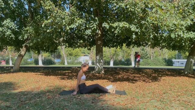 Йога для спины и ног | 25 мин | Делай это, если много сидишь смотреть онлайн