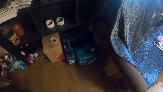 Привезли 7 кубов досок. Вырезаю подкладки из рубероида на сваи. Купил и заказал строй материалы смотреть онлайн