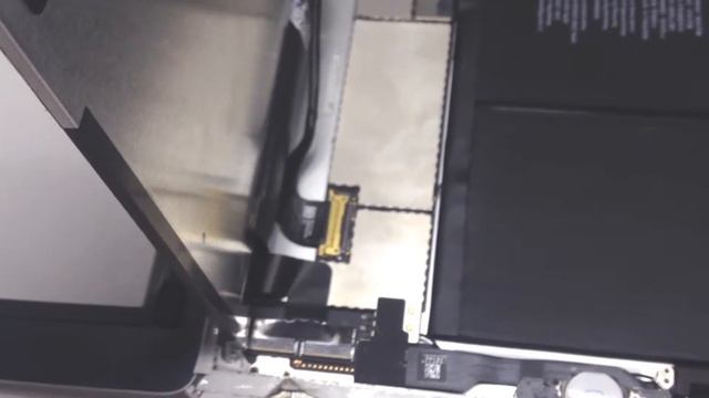 Замена тачскрина iPad 2 смотреть онлайн