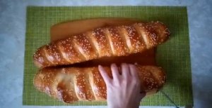 Батон молочный в духовке