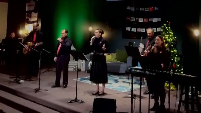 Christmas Eve Service смотреть онлайн
