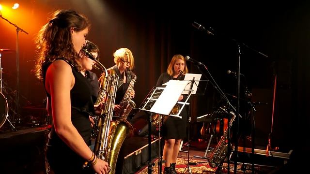 Eindexamen Emma Vos - Michael Jackson Medley Saxofoonkwartet смотреть онлайн