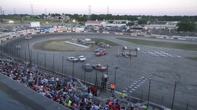 Rockford Speedway - 07/03/2022 - Roadrunner Flag Pole Race