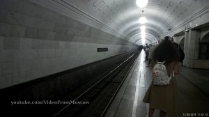 Манёвры поезда на станции "Охотный Ряд" // 12 мая 2019