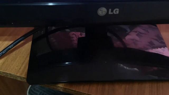 Четкий экономичный монитор LG Flatron E2241 21.5" смотреть онлайн