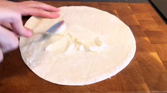 Вкусные треугольники Закуска из лаваша на скорую руку. Когда хочется вкусненького смотреть онлайн