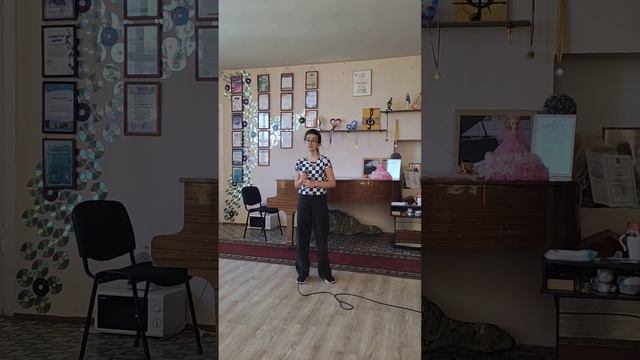 Варвара Иванова, 11 лет - " На заре" cover Альянс смотреть онлайн