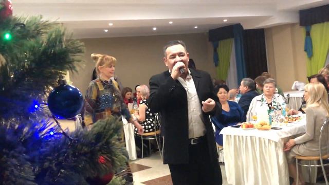 Ирек Нугуманов на Новогоднем вечере в Уфе смотреть онлайн