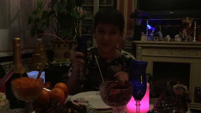 Саша поздравляет со Старым Новым годом! смотреть онлайн