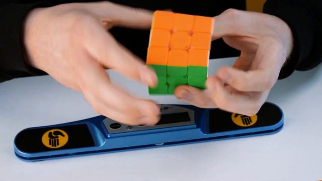 How to solve a Rubik`s Cube in 3 seconds | Beating the World Record смотреть онлайн