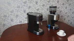 Варим эспрессо на кофеварке De'Longhi EC 685 с использованием кофемолки De'Longhi KG 521.М