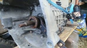 Замена вилки сцепления на Ниве без снятия коробки.