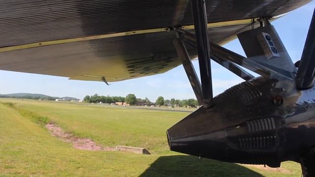 Ford Tri Motor Raw Clips смотреть онлайн