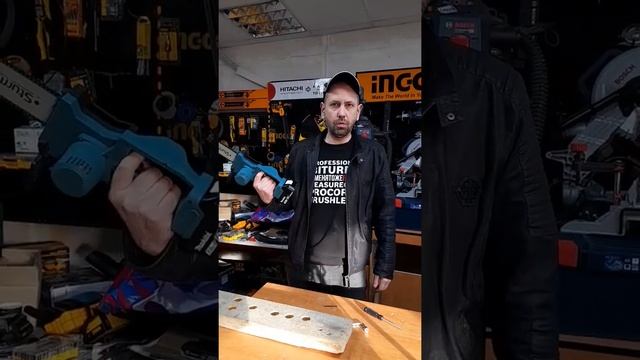 Китаец и Аккумуляторы Makita смотреть онлайн