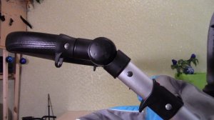 Как отремонтировать ручку на коляске