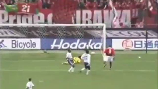 Washington Valente (Urawa Red Diamonds) - 23/11/2006 - Urawa RD 3x0 Ventforet Kofu - 2 gols смотреть онлайн