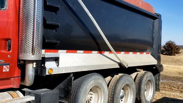 Прощай дальнобой. Перешел на самосвал? смотреть онлайн