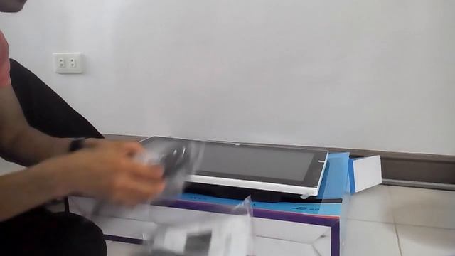 TELECLOUD 24" LED TV unboxing смотреть онлайн