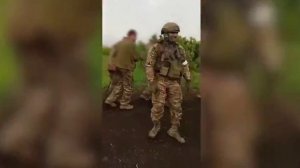 ? Кадры обмена пленными между ЧВК «Вагнер» и ВСУ

Пригожин побеседовал с пленными украинскими боеви