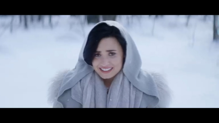 Премьера! Demi Lovato - Stone Cold 2016 смотреть онлайн