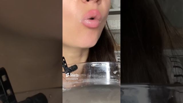 ASMR crunch of wet chalk_ мел пиленый Васильполье💦 #asmr #crunchy смотреть онлайн