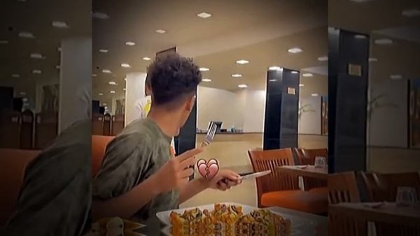 c1c03adbf030f4b01736e19b842a890a.mp4