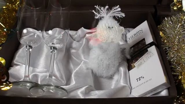 Вязаная обезьянка Джулия из набора White Magic смотреть онлайн