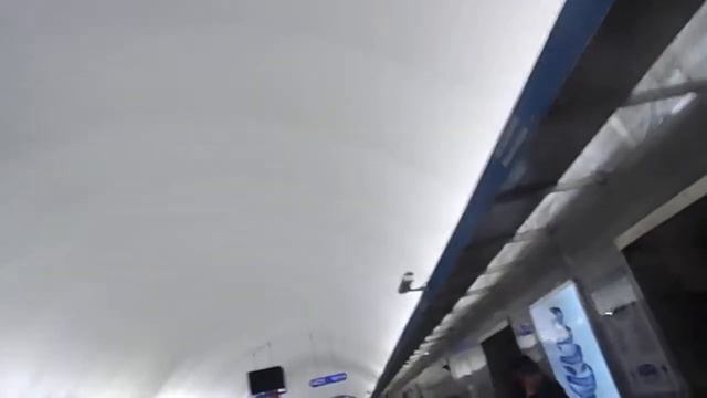 от станции метро Московская на выход к автобусам в аэропорт смотреть онлайн