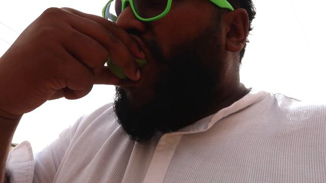 GROWING TROPICAL FRUITS IN THE DESERT! | HamiVlogs смотреть онлайн