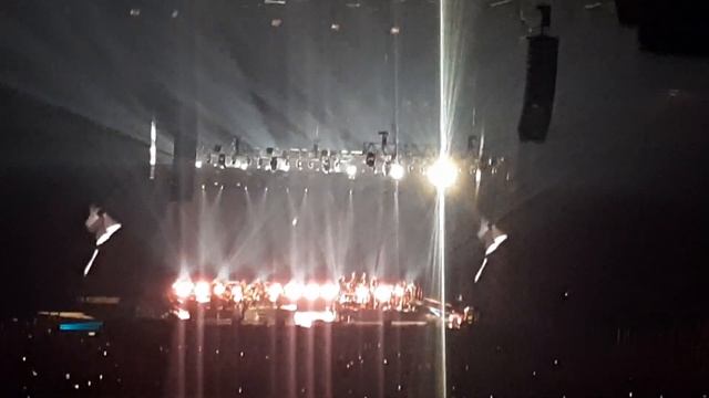 2022.12.22 HAUSER - Waltz No. 2 (Shostakovich), Rebel With A Cello World Tour, Live Budapest