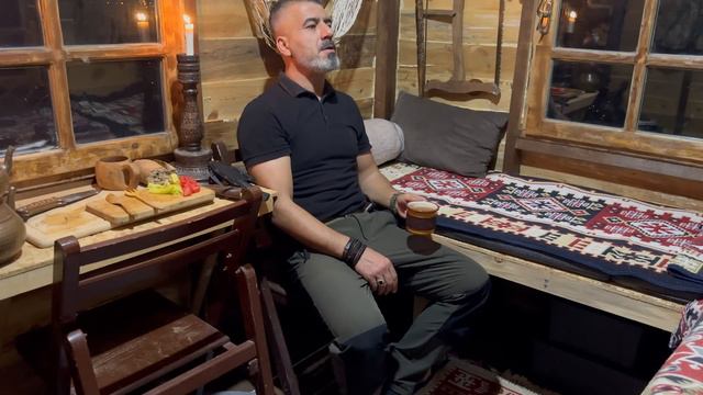 Caught in a Heavy Rain, Snow and Hail –Tiny House – Off the Grid смотреть онлайн