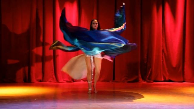 Emilia "Desert Roses by Sting" show with double isis wings on Magia Orientu 2012 смотреть онлайн