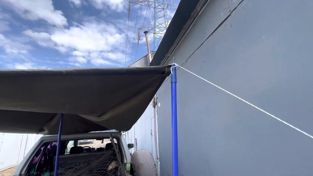 Бюджетная небольшая маркиза на авто