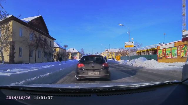 Верхняя Пышма ДТП. Влетел в зад на светофоре смотреть онлайн