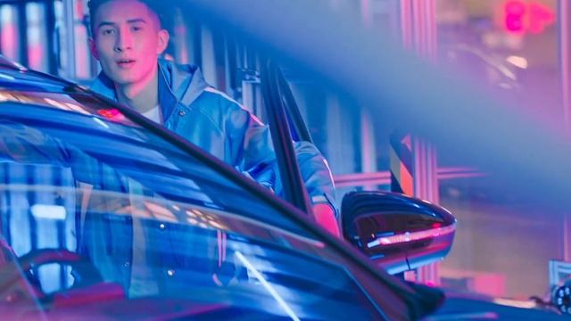 VW ID.4 CROZZ electric SUV смотреть онлайн