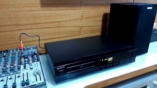 Sony Cd Player - CDP-261