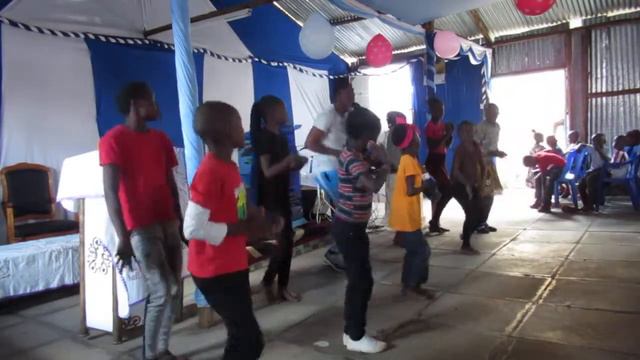 KAPUNGALA DANCE BY KABIRO SUNDAY SCHOOL смотреть онлайн