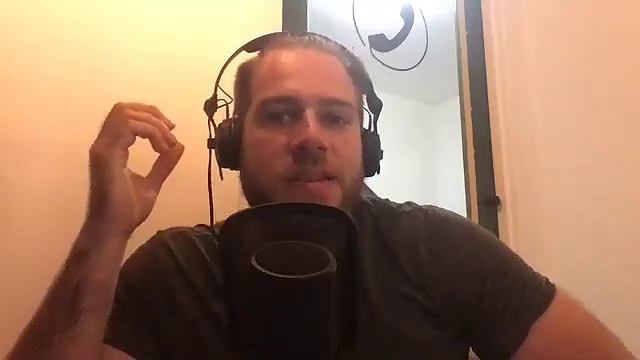 Chris The Freelancer Discusses The Digital Nomad Lifestyle & YouTube Storytelling смотреть онлайн