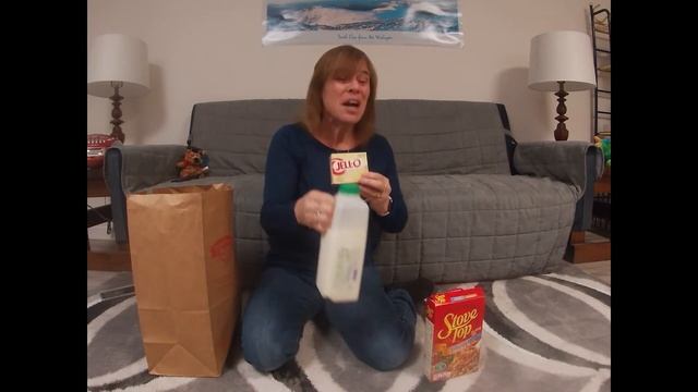 Miss Lisa Reads Pete the Cat's Groovy Bake Sale смотреть онлайн