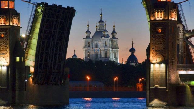 Переехал?! / Шахрукх Кхан смотреть онлайн