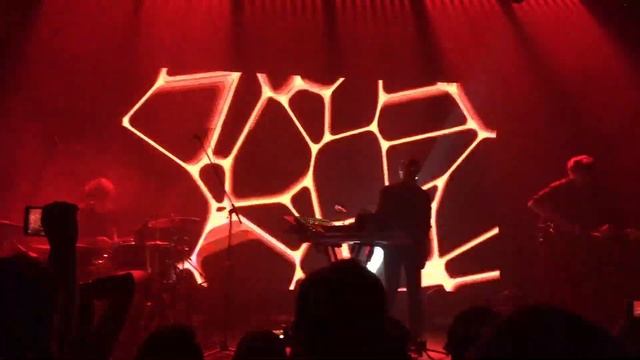 Дельфин - Надо (Санкт-Петербург, Космонавт, 20.04.2019, live) смотреть онлайн