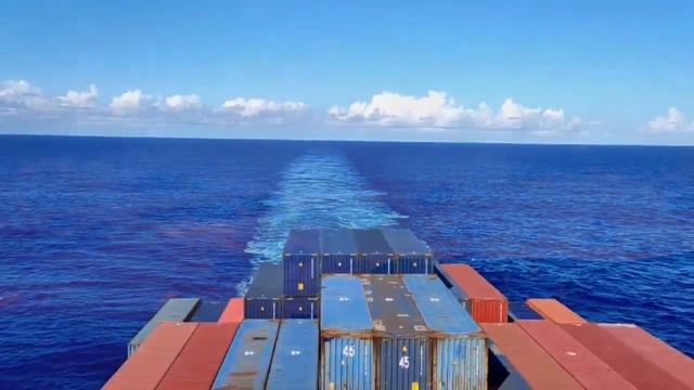 Релакс. Небольшая прогулка по океану. / Relax. A short walk on the ocean. смотреть онлайн