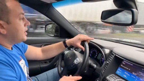 Infiniti QX70 Обзор