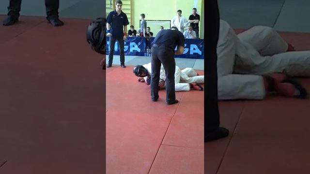 Авакян Арарат(17 лет,80кг,Шатки) - Пахомов Олег(22 года,85 кг,СК "УДАР") смотреть онлайн