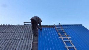 Замена старой кровли на новую из современного профлиста с-20 0,5 своими руками